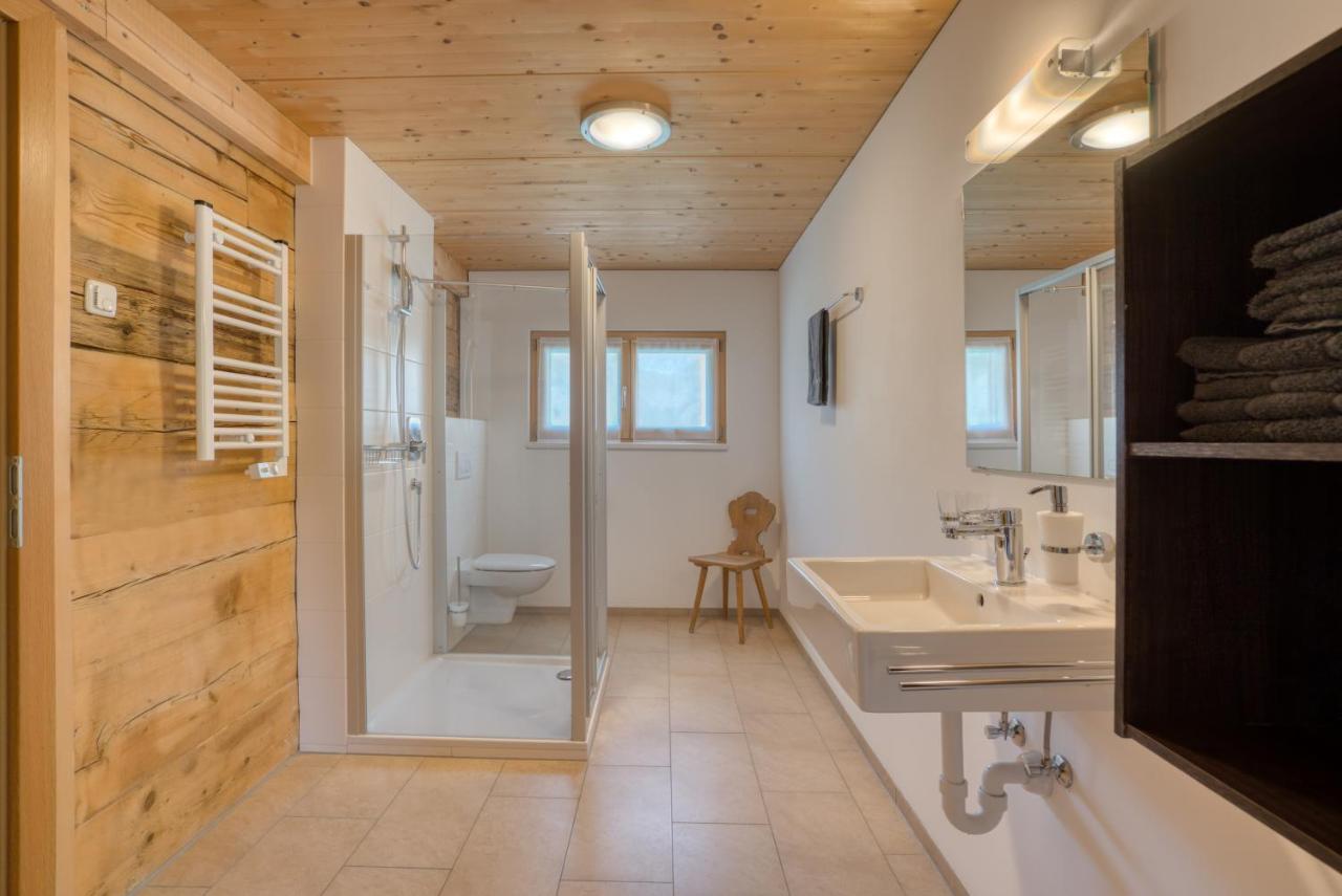 Hus24 Aparthotel Schroecken Ngoại thất bức ảnh