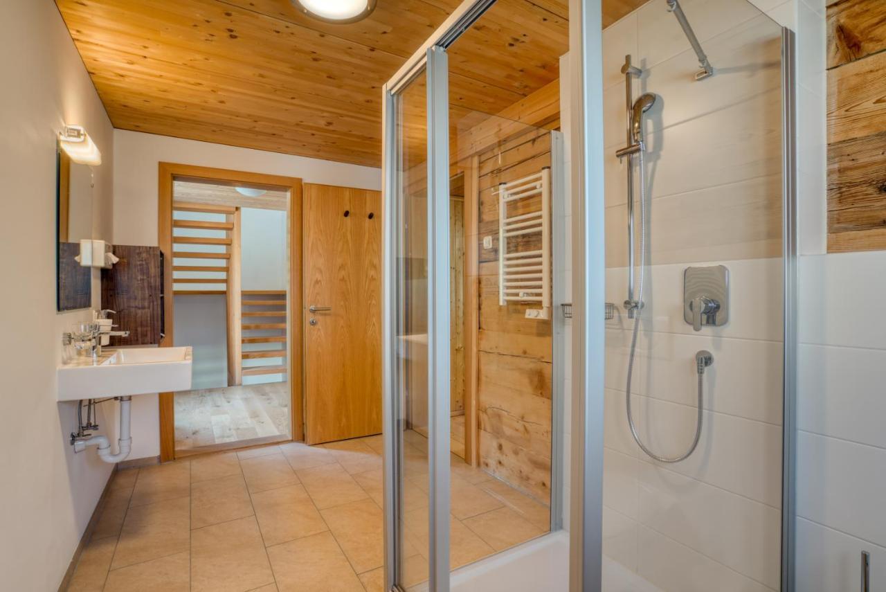 Hus24 Aparthotel Schroecken Ngoại thất bức ảnh