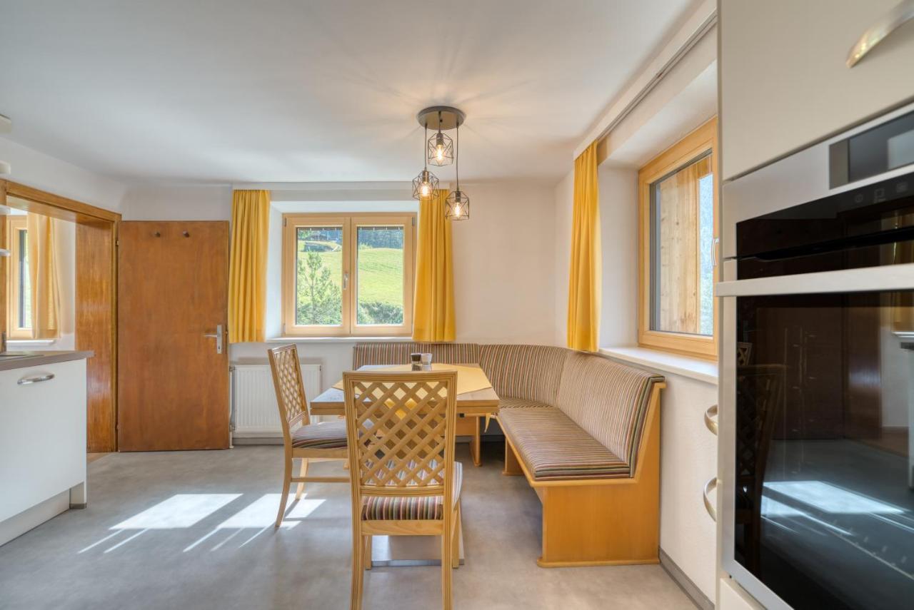Hus24 Aparthotel Schroecken Ngoại thất bức ảnh