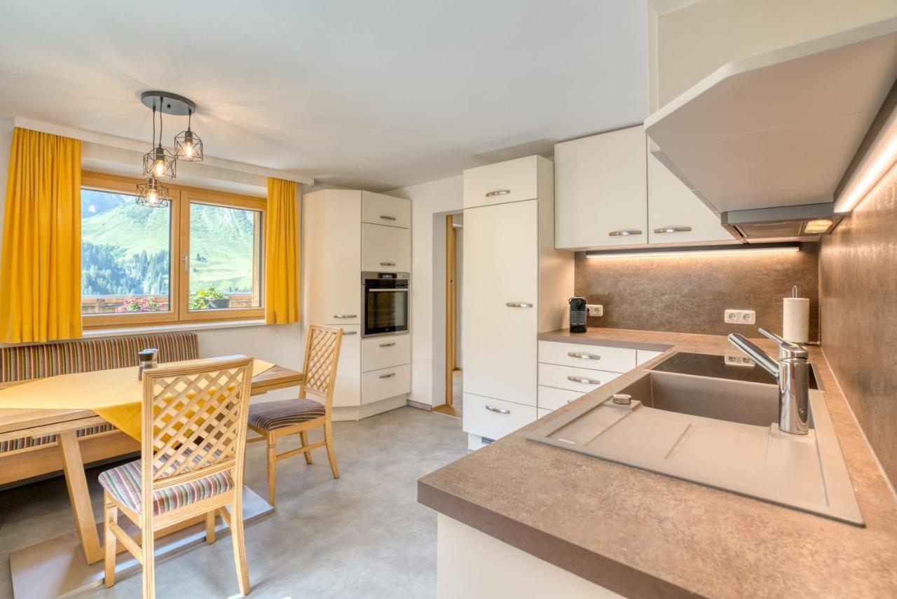 Hus24 Aparthotel Schroecken Ngoại thất bức ảnh